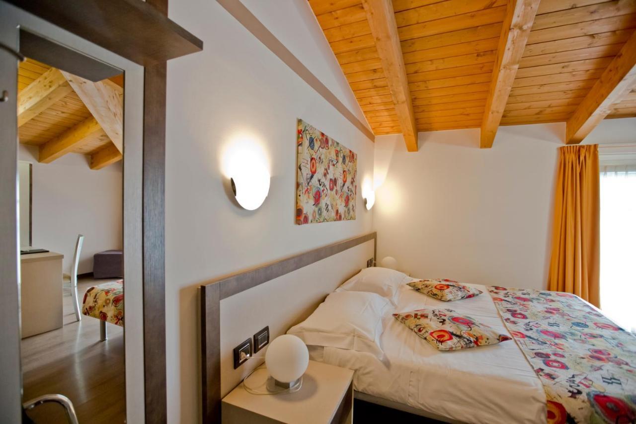 Hotel Lago Di Como Колико Экстерьер фото